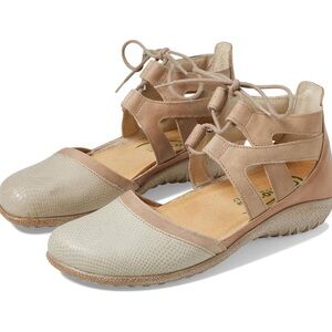 NAOT KATA stylish beige lizard/leather shoe, size 38/7.5